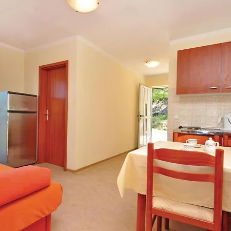 With Sea View 381 * Mimice